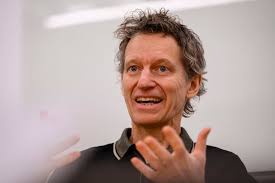 Oriol Tomas: une «Traviata» tout en courbes