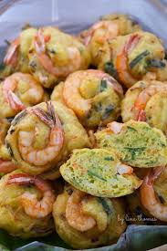 500gm tepung gandum 2 sudu besar tepung. Cucur Udang Rangup Tapi Lembut Di Dalam Sedapnya Udang Selambak Padu Pa Ma