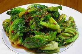 4 biji cili padi, ketuk. Resepi Sayur Kailan Goreng