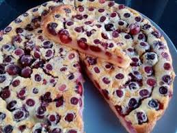 Clafoutis Aux Cerises De Cyril Lignac Dans Tous En Cuisine Mes Meilleures Recettes Faciles Clafoutis Aux Cerises Desserts Printemps Meilleur Recette