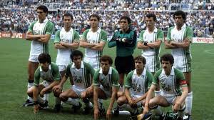هذا المقال عن مشاركة منتخب الجزائر لكرة القدم في كأس العالم لكرة القدم 1982 التي نظمت في إسبانيا ما بين 13 يونيو و 11 يوليو 1982.هذه المشاركة هي الأولى في سجل مشاركات الجزائر في كأس العالم لكرة القدم. Ù‡Ù„ ØªØ³Ø¨Ø¨Øª Ø³Ø°Ø§Ø¬Ø© Ø®Ø§Ù„Ù ÙˆÙ…Ø®Ù„ÙˆÙÙŠ ÙÙŠ ÙØ¶ÙŠØ­Ø© Ø£Ù„Ù…Ø§Ù†ÙŠØ§ ÙˆØ§Ù„Ù†Ù…Ø³Ø§ Ø§Ù„Ø´Ø±ÙˆÙ‚ Ø£ÙˆÙ†Ù„Ø§ÙŠÙ†