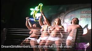 Buzzfeed has breaking news, vital journalism, quizzes, videos, celeb news, tasty food videos, recipes, diy hacks, and all the trending buzz you'll want to share with your friends. College Girls Rip Shirts Off In Spring Break Wet T Xvideos Com