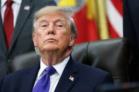 Trump confunde Brasil com Índia ao elogiar rapidez da apuração do voto eletrônico