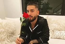 Слушать песни и музыку maluma (малума) онлайн. Colombian Singer Maluma Family Girlfriend Sister Parents Bhw