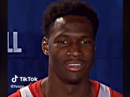 That time a basketball star called a reporter "beautiful"