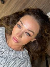 Brianna Barney's Instagram, Twitter & Facebook