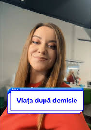 Viața după Demisie: Urmându-ți Pasiunea pe Social Media