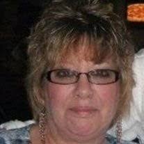 Roxanne Cotton's Instagram, Twitter & Facebook