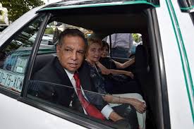 Hospitalizan a Fidel Herrera