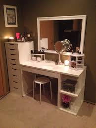 Makeup Organization And Storage Desk And Dresser Unit From Ikea Love This Set Up Http Mymakeuporganizer Net Decoracao Da Casa Barata Diy Casa Sweet Home