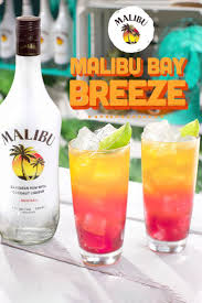 Vacation Feels In The Form Of A Stunning Summer Drink The Malibu Bay Breeze Is A Classic Cocktail Wit Booze Drink Drinks Alcohol Recipes Alcohol Drink Recipes