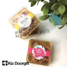 Berikut ini cara membuat bunga teratai dari sedotan plastik: Doorgift Makanan Square Gold Box Cantik Murah Kiz Doorgift