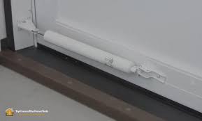 How to replace a patio door in 2020 sliding glass the closer wont work with a door that is hard to open. Diy Guide On How To Install A Screen Door Closer