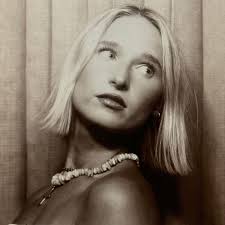 Why I Love My Salomon XT6 Sneakers for Fall