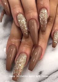 30 Grosse Stiletto Nail Art Design Ideen Nailideas Nageldesign Stiletto Stylische Nagel Taupe Nagel