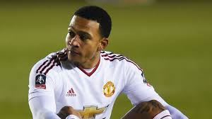 Manchester united winger memphis depay has been handed the inauspicious no.26 shirt by manager louis van gaal. Rumors Man Utd Flop Memphis Depay To Reject Marseille Switch Sporting News