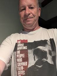 When my sister said she'd found some old t-shirts of mine at the back of a  cupboard at Dad's, I was gobsmacked this was one of them. I thought I'd  lost this