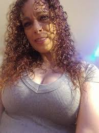 Dana Seward's Instagram, Twitter & Facebook