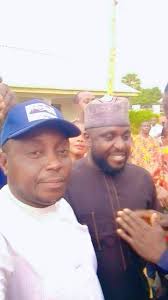 Support for election candidate in Buchanan Park