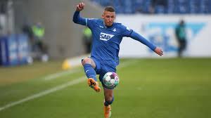 Ve svém mateřském klubu se stal v. Hoffenheims Lokomotive Kaderabek Wieder Unter Volldampf Kicker