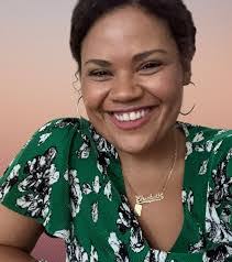 Elisabeth Young's Instagram, Twitter & Facebook