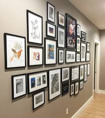 Reveillez Vos Murs Avec Des Compositions De Cadres Super Originales Decorations Murales Faites Maison Decoration Mur Chambre Et Deco Maison Interieur