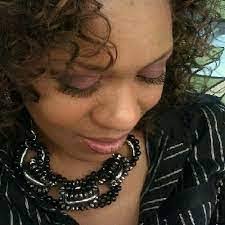 Felicia Earley's Instagram, Twitter & Facebook