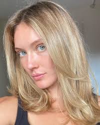 Sarahbel Cintron's Instagram, Twitter & Facebook