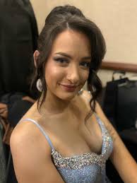 Who knew Miss Australia was a housewife??? Not me!