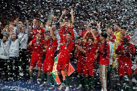 O campeonato de portugal é uma montra para jovens talentos, mas também um viveiro de jogadores experientes que contribuem com toda a sua qualidade para a crescente qualidade da prova. Tribuna Expresso Grandes Jogos Portugal Venceu A Liga Das Nacoes E Esta E A Galeria Dos Campeoes
