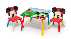 Mickey Mouse Kleiner Tisch Und Stuhle Tolle Sitzgruppe Fur Das Kinderzimmer Kleiner Mickey Maus Fans Der Farbenfroh Presentes Para Familia Criancas Presentes