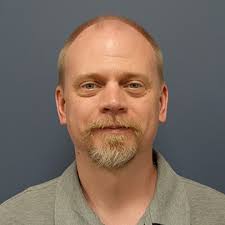 Find the Best Semi Trucks, Trailers and Parts in Winnipeg