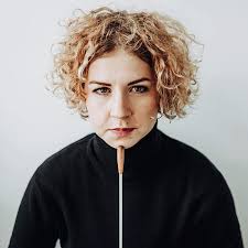 Barbara Dragan's Instagram, Twitter & Facebook