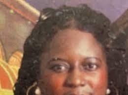 Shirley Caple's Instagram, Twitter & Facebook