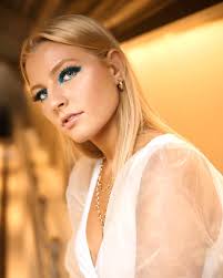 ANNIE CLEAVER PHOTOGRAPHY (@acleaverphoto) • Instagram photos and videos