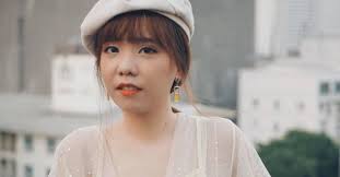 ประกายฟ้า นักร้องอิสระยูทูปเบอร์เสียงใส โดดลานจอดรถดับชีวิตเซ่นโควิด หลังทิ้งโพสต์สุดท้ายให้กำลังใจคนตกงาน ไม่มีงาน. Tbocqpvrth33pm