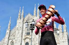 Team sunweb itt training before giro d'italia 2019 stage 1 tom dumoulin dangerous moment with a pedestrian san luca climb. Tom Dumoulin Wins Giro D Italia On Final Stage After 21 Days Of Racing