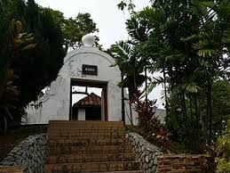 Kenapa lelaki selalu saja dikatakan diminati oleh puteri bunian kerana kebanyakkan cerita lelaki sering kali hilang di hutan. Bukit Puteri Wikipedia Bahasa Melayu Ensiklopedia Bebas