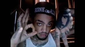 Bernie Allen (Travie McCoy)
