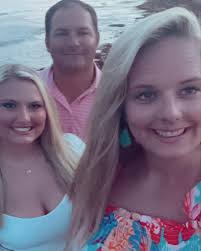 riley ≫ (@rileylauderback) • Instagram photos and videos