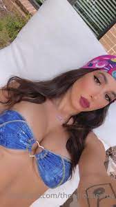 Thecarolinecruz suns out tits out xxx onlyfans porn videos - CamStreams.tv