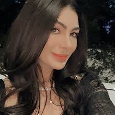 Top 60 Microblading Influencers in 2025