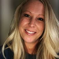 Joanna Morse's Instagram, Twitter & Facebook