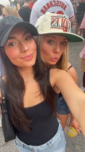 Roommate wanted in DC near Dupont Circle for 1L student