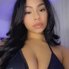 Amanda Sanborn's Instagram, Twitter & Facebook