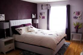 To give a contrast, you can apply dark flooring. Simple Bedroom Designs For Small Rooms For Couple
