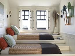 Lebih tepatnya berbentuk persegi sehingga tidak memakan banyak tempat. Intip Desain Jendela Untuk Kamar Tidur Anda Lifestyle Liputan6 Com