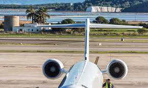 Dalt vila (den gamle bydel). Airline Tricks Balearen Tag Formentera Club Nautico Ibiza Ibiza Heute