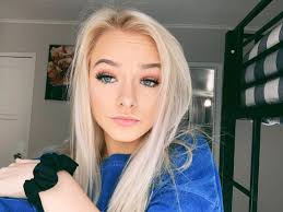 Zoe went on to attend franklin community high school, at which she was physically very active playing various sports, while she was continued her interest in acting, and was a member of the school's drama club. Why Is Zoe Laverne Crying Now Did She Really Abuse A Minor Film Daily