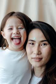 Beau Geste: Generations of Asian women reflect